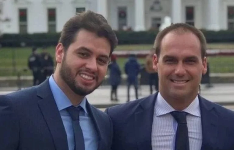 Eduardo Bolsonaro critica condenação de Filipe Martins em postagem