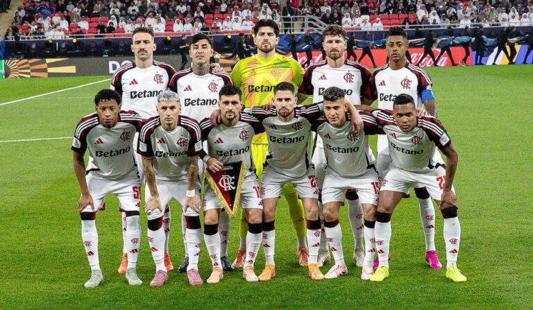 Flamengo perde para PSG nos pênaltis e fica com vice-campeonato