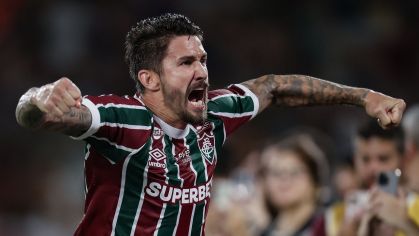 Gol contra bizarro decide jogo entre Fluminense e Vasco