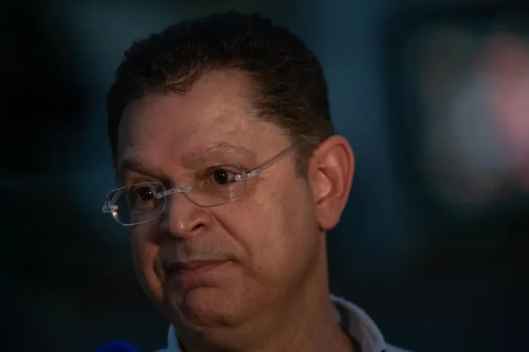 Sóstenes Cavalcante critica Moraes e o chama de ditador psicopata