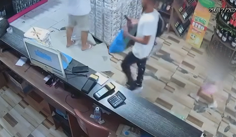 Furto em Colombo: Pai usou filha para cometer crime em distribuidora