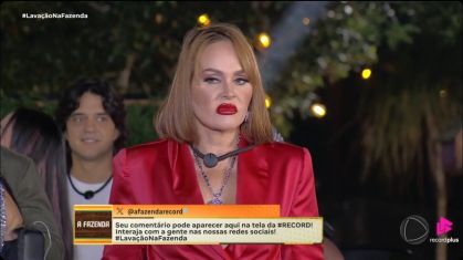 Gaby Spanic se destaca em "A Fazenda 17" com reações inusitadas