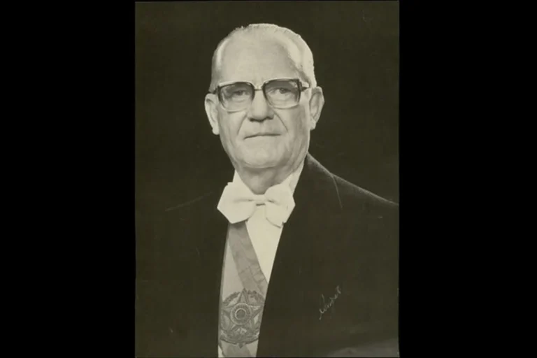 Homenagem a Geisel provoca ação do MPF em universidade do RS