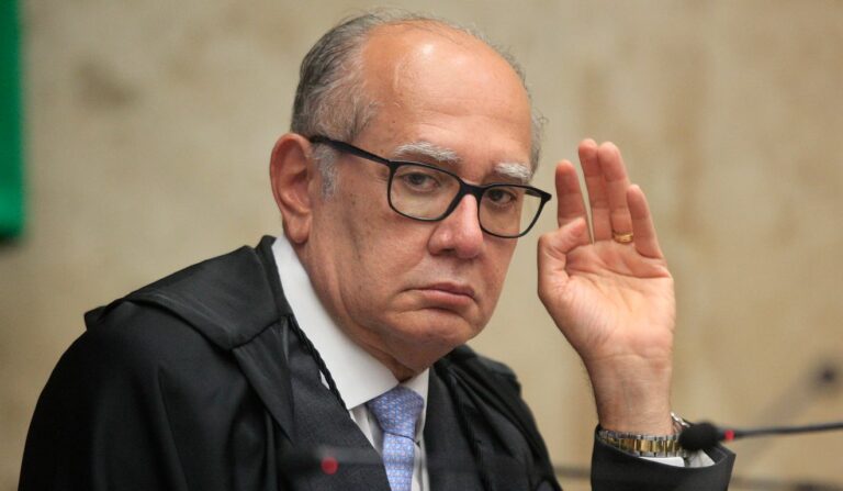 Gilmar Mendes define regras para impeachment de ministros do STF
