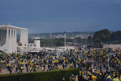 Governistas pedem veto e acionam STF contra PL da dosimetria