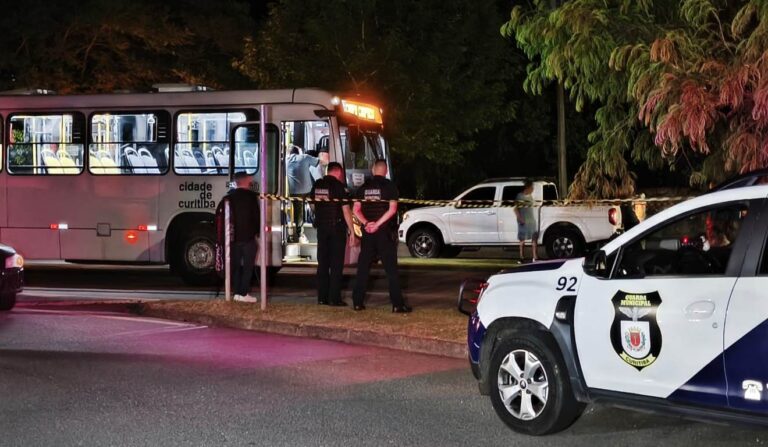 Tragédia em Curitiba: médica veterinária morre atropelada por ônibus