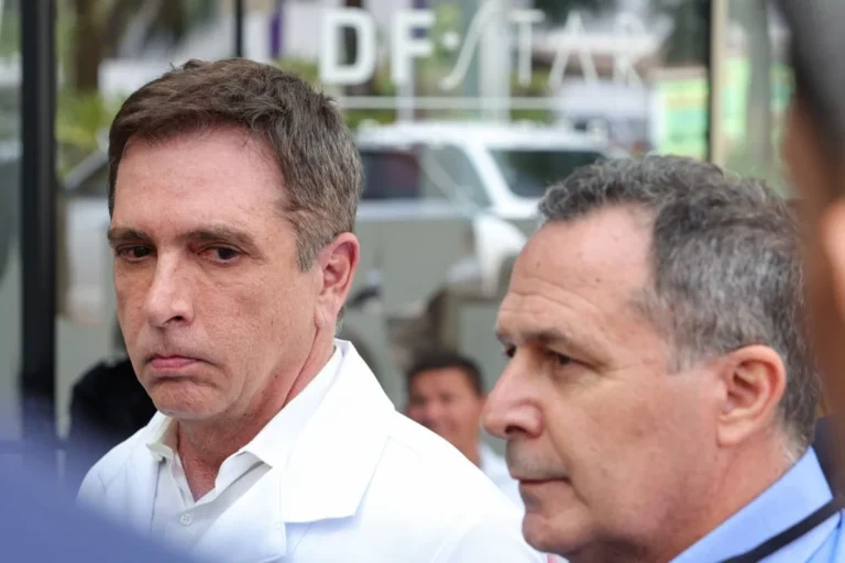 Estado de saúde de Bolsonaro: depressão e crise de soluço