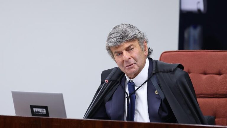 Bloqueio de contas de beneficiários do Bolsa Família suspenso