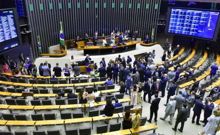 Segurança pública em pauta: adiamento para 2026 e suas implicações