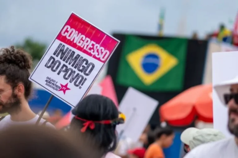 Protestos em várias capitais expõem descontentamento popular