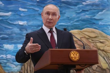 Putin critica a UE e não apresenta compromissos sobre Ucrânia