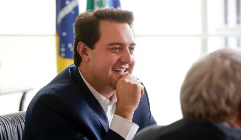 Ratinho Júnior em terceiro lugar na corrida presidencial de 2026