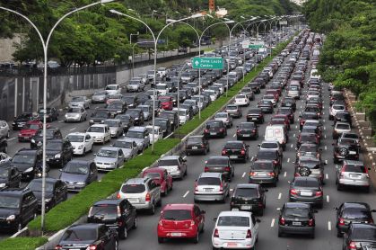 Prêmios em seguros por roubo de carga superam R$ 1 bilhão em 2025