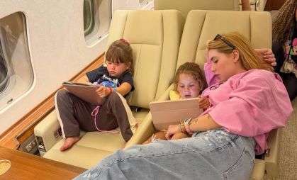 Virginia Fonseca viaja a Madri com os filhos após férias na Bahia