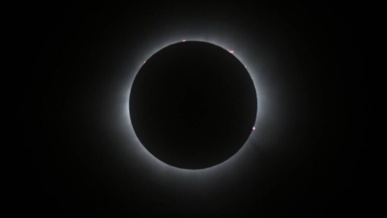 Eclipse de 12 de agosto revela faixa de totalidade exclusiva no mundo