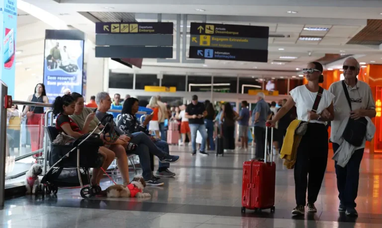 Número de passageiros em aeroportos cresce 9,4% em 2025