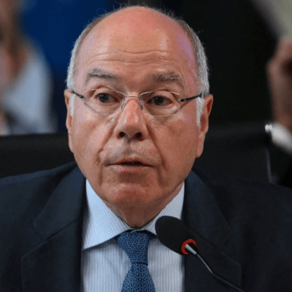 América Latina enfrenta crise delicada e busca união regional