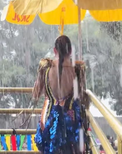 Mariana Aydar mantém tradição do forró no Ibirapuera mesmo na chuva