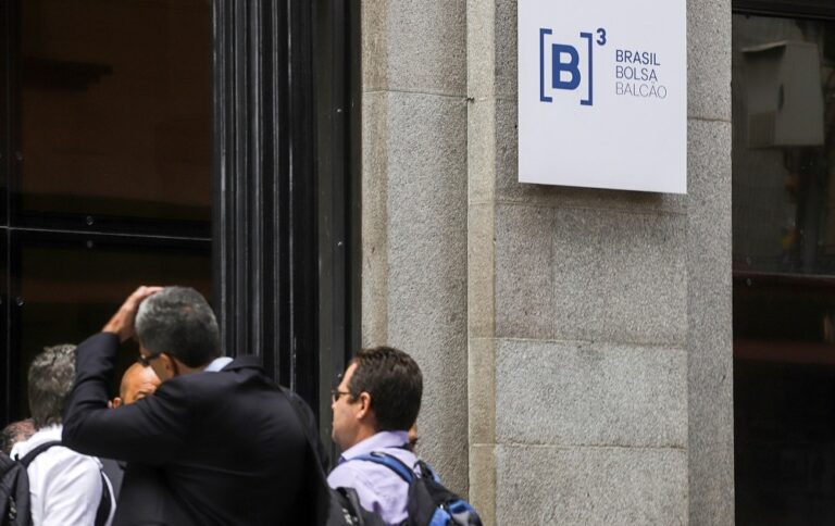 Ibovespa deve manter alta com atrativos para investidores estrangeiros