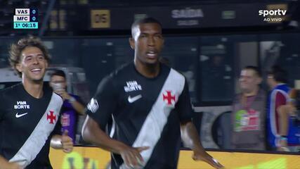 Vasco demonstra boa atuação na estreia do Carioca com elogios de Diniz