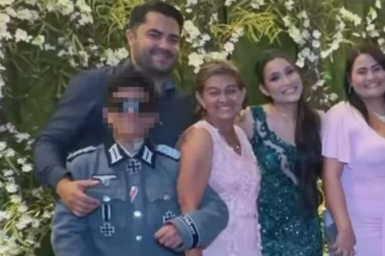 Garoto com roupa nazista em formatura provoca repúdio imediato