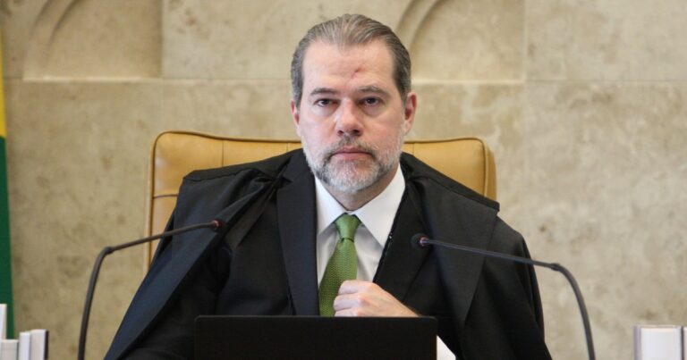Senado poderá investigar Dias Toffoli se ministro mantiver posição no caso Master