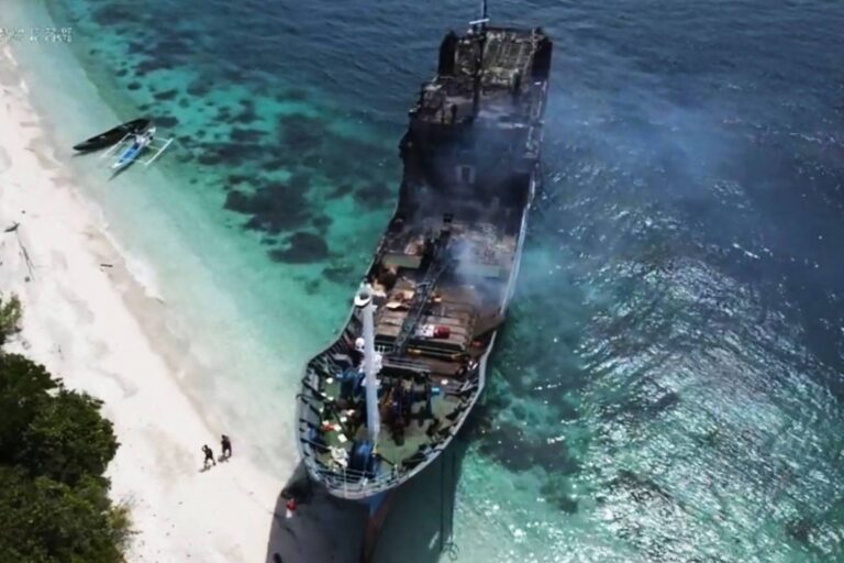 Naufrágio de balsa nas Filipinas causa 18 mortes e 24 desaparecidos