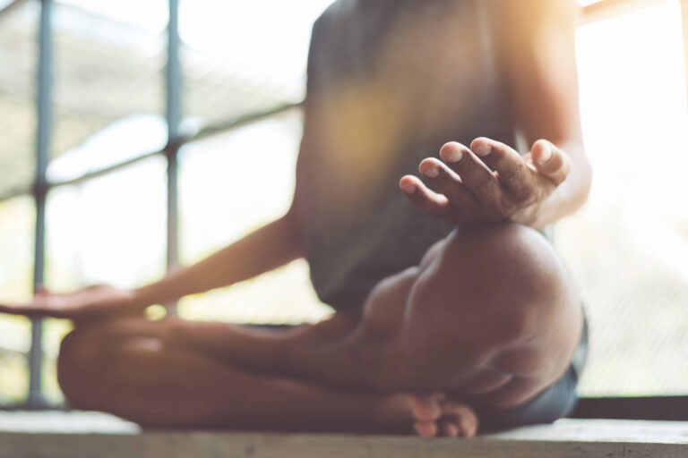Exercícios respiratórios impulsionam desempenho físico e saúde cardiovascular