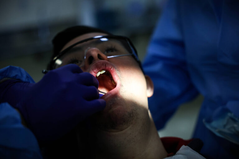 Atendimento odontológico de urgência 24h pelo SUS nas capitais brasileiras