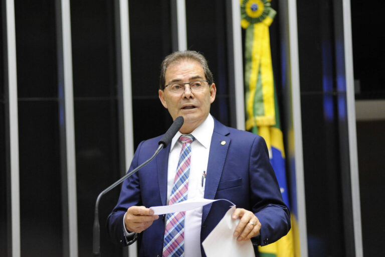 Paulinho critica veto de Lula e promete ação no Congresso pela dosimetria