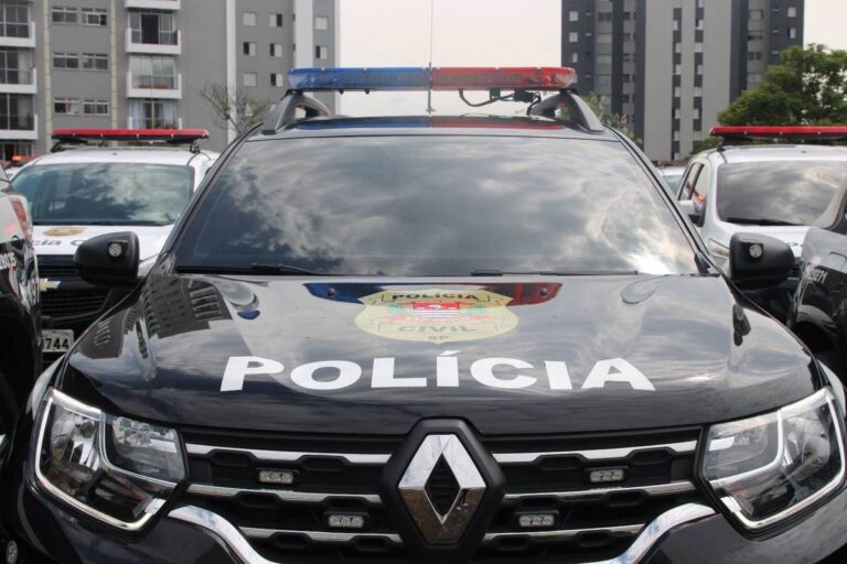 Gaeco prende delegada suspeita de atuar para membros do PCC