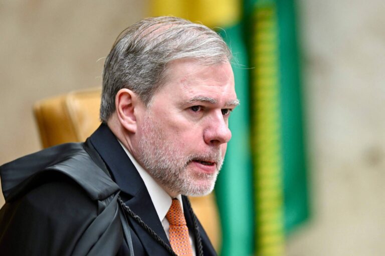 peritos da polícia federal questionam estratégia de toffoli no envio de provas à pgr