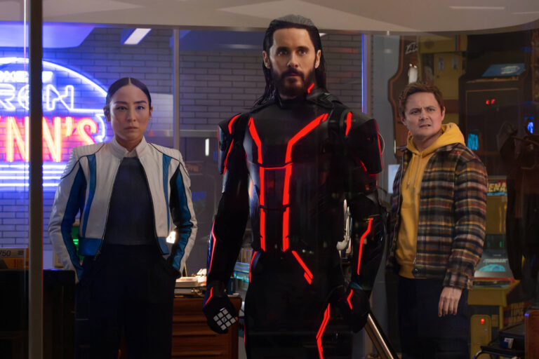 Programação de TV e Streaming destaca Selton Mello e 'Tron: Ares' no Verão 2026