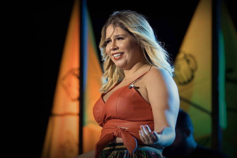 Música "Você me fez odiar o Carnaval" de Marília Mendonça é lançada em janeiro