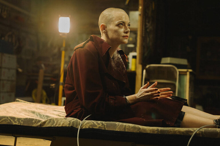 Filme com Emma Stone lidera as opções culturais desta segunda-feira