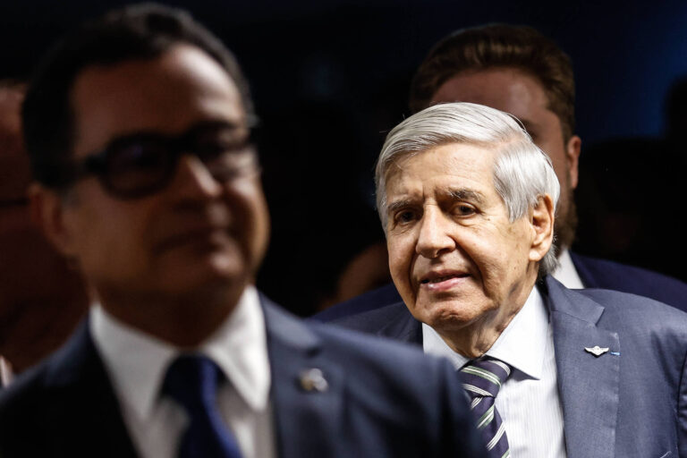Comissão de ética da presidência investiga declarações de Augusto Heleno