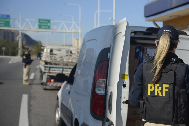 Prf amplia monitoramento de placas para localizar motoristas foragidos