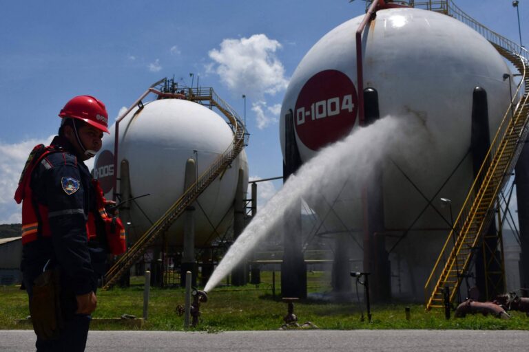 Colapso econômico da Venezuela já era previsto antes da invasão dos EUA