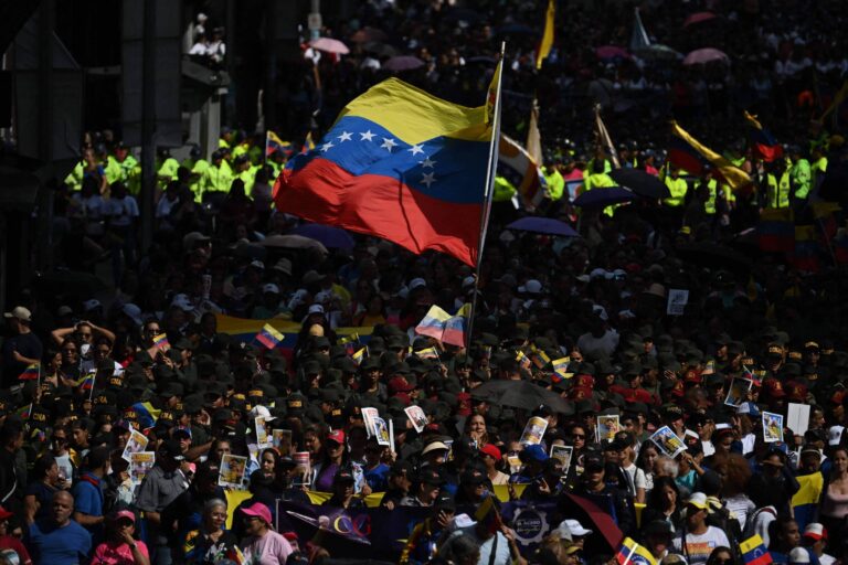 Queda de Maduro impulsiona esperança de libertação para presos políticos venezuelanos