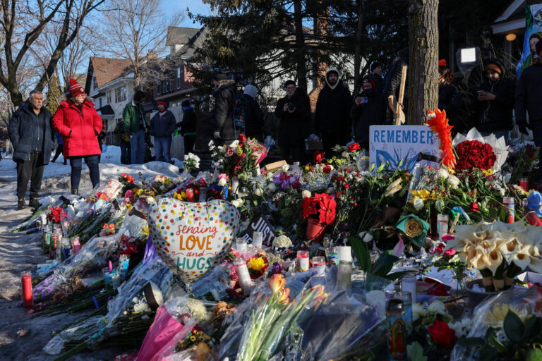 Gravação revela morte de mulher durante operação do ICE em Minneapolis