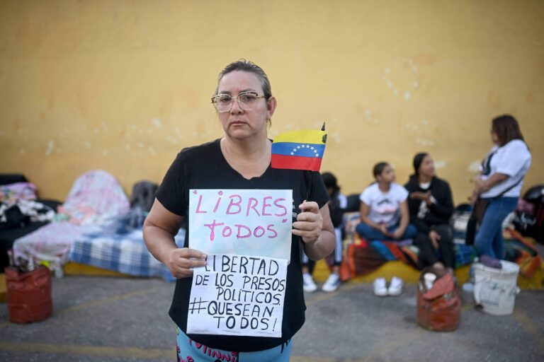 Policial na mira da traição à pátria morre sob custódia na Venezuela