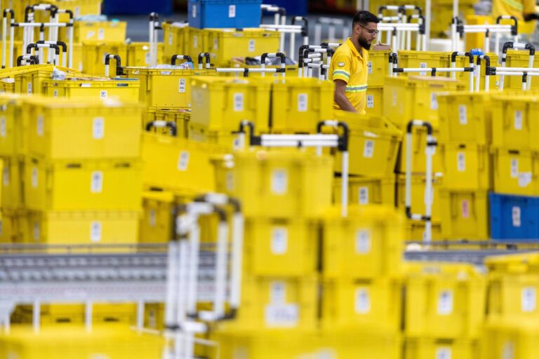 Mercado livre expande IA e promove cortes de 119 funcionários no setor de experiência do usuário