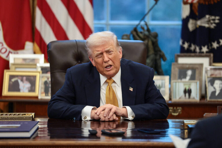 Trump afirma não planejar demissão de Jerome Powell do Fed apesar de investigação