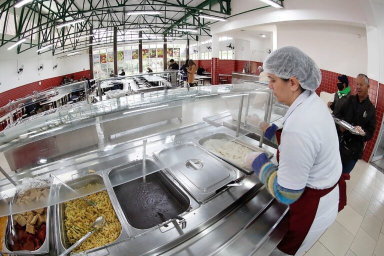 Restaurantes populares de Cascavel registram público recorde com almoço a partir de R$ 1
