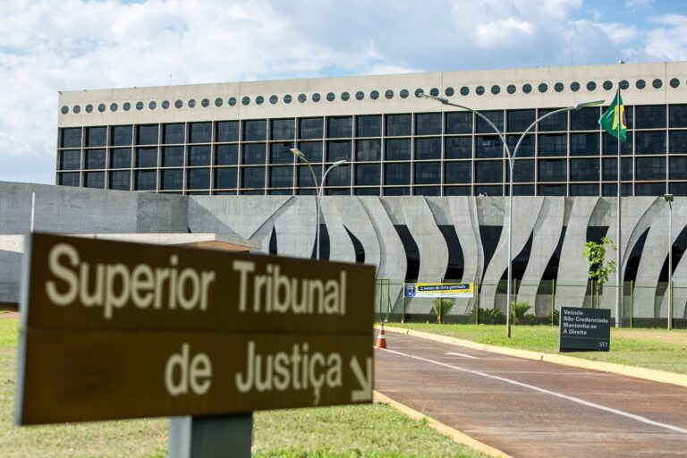 STJ mantém prisão preventiva de empresário acusado de fraude bilionária via Pix