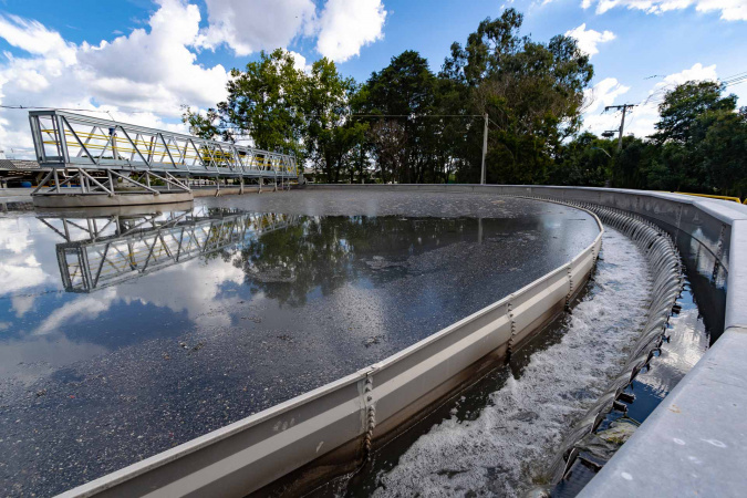 Curitiba alcança 100% de esgoto tratado com investimentos da Sanepar