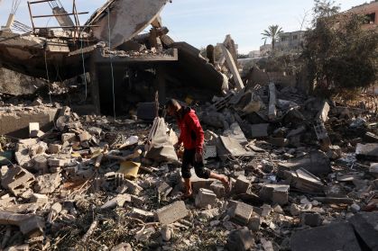 Ataques israelenses na Faixa de Gaza intensificam o conflito com vários mortos