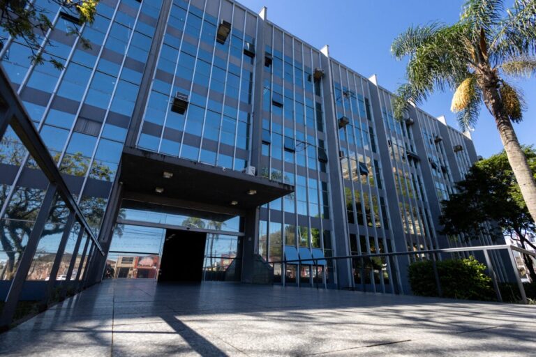 Ponta Grossa lança licitação de R$ 13,7 milhões para asfalto em bairros diversos