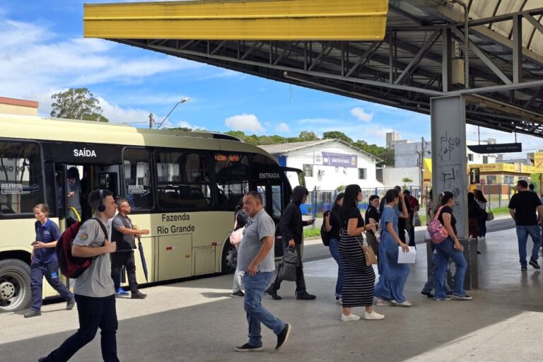 Nova linha metropolitana Y95 amplia opções de deslocamento entre Fazenda Rio Grande e Curitiba