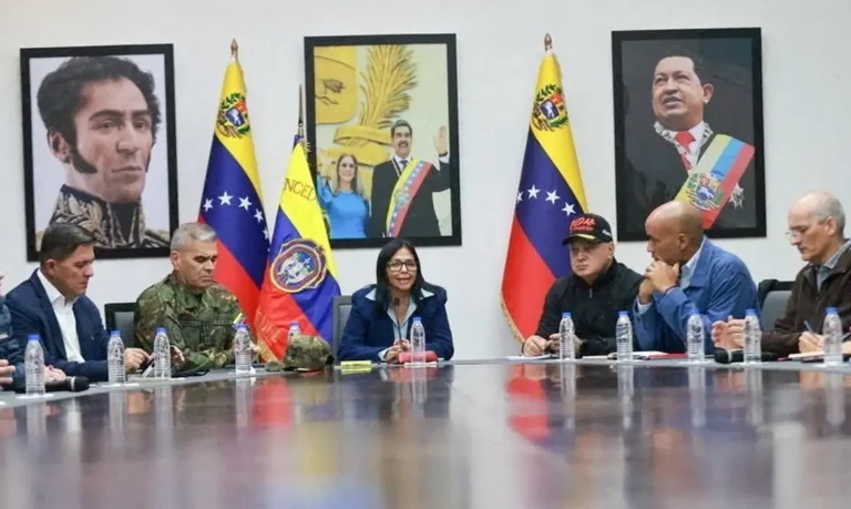 Trump e Delcy Rodríguez relatam conversa produtiva buscando reaproximação bilateral